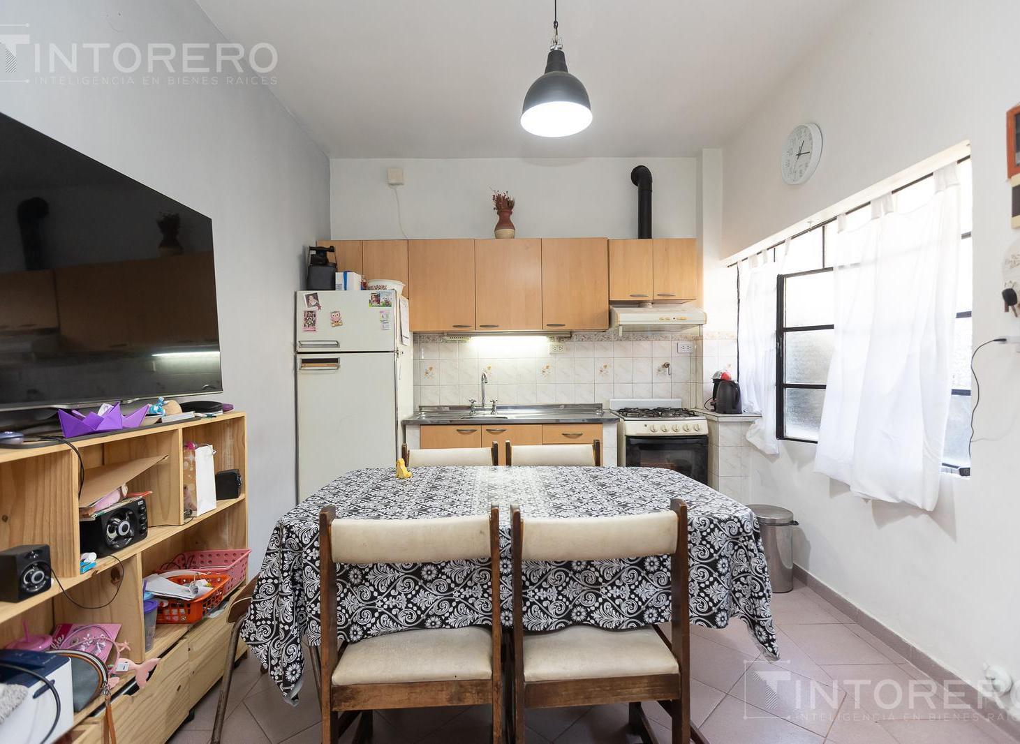 Foto de VENTA PH 5 AMBIENTES CON PATIO EN CASEROS, imagen 2