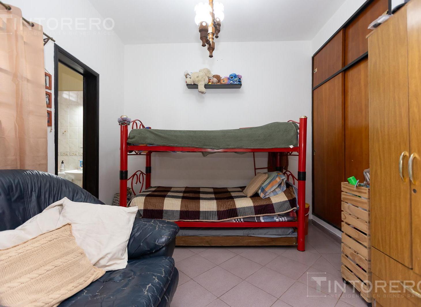 Foto de VENTA PH 5 AMBIENTES CON PATIO EN CASEROS, imagen 5