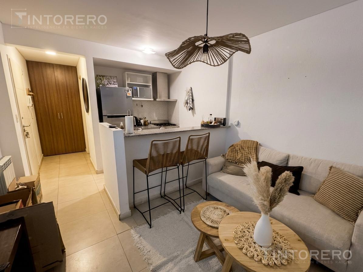 Foto de Venta Departamento Monoambiente Castelar Norte Centro con Balcón, imagen 4