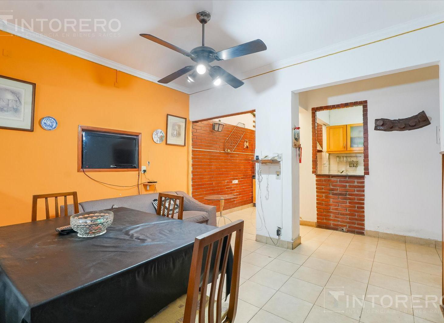 Foto de Departamento Planta Baja 2 ambientes en Venta en Balvanera, imagen 1