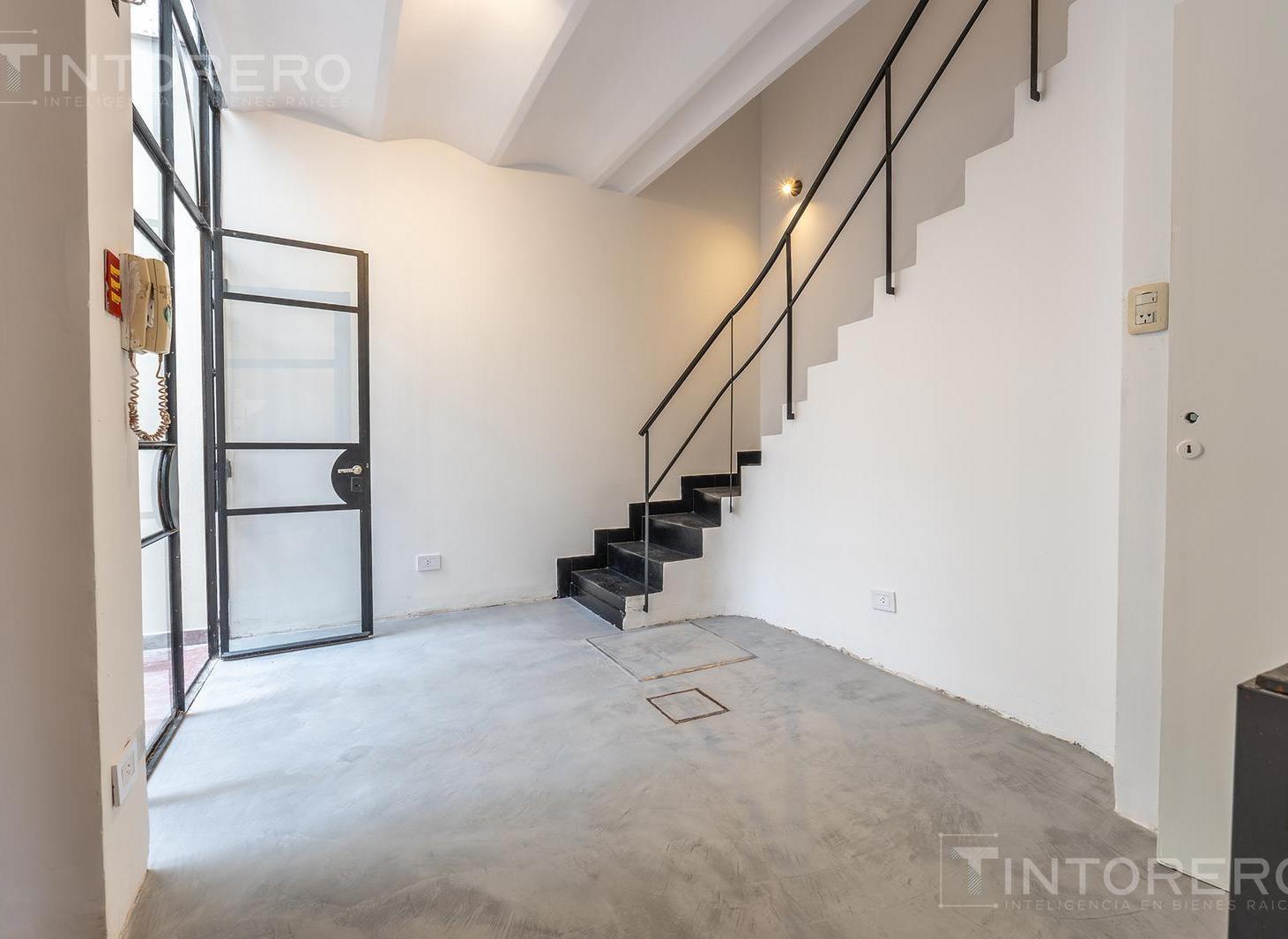 Foto de Casa con potencial de Local en Caballito. Amplia terraza, parrilla y, imagen 1
