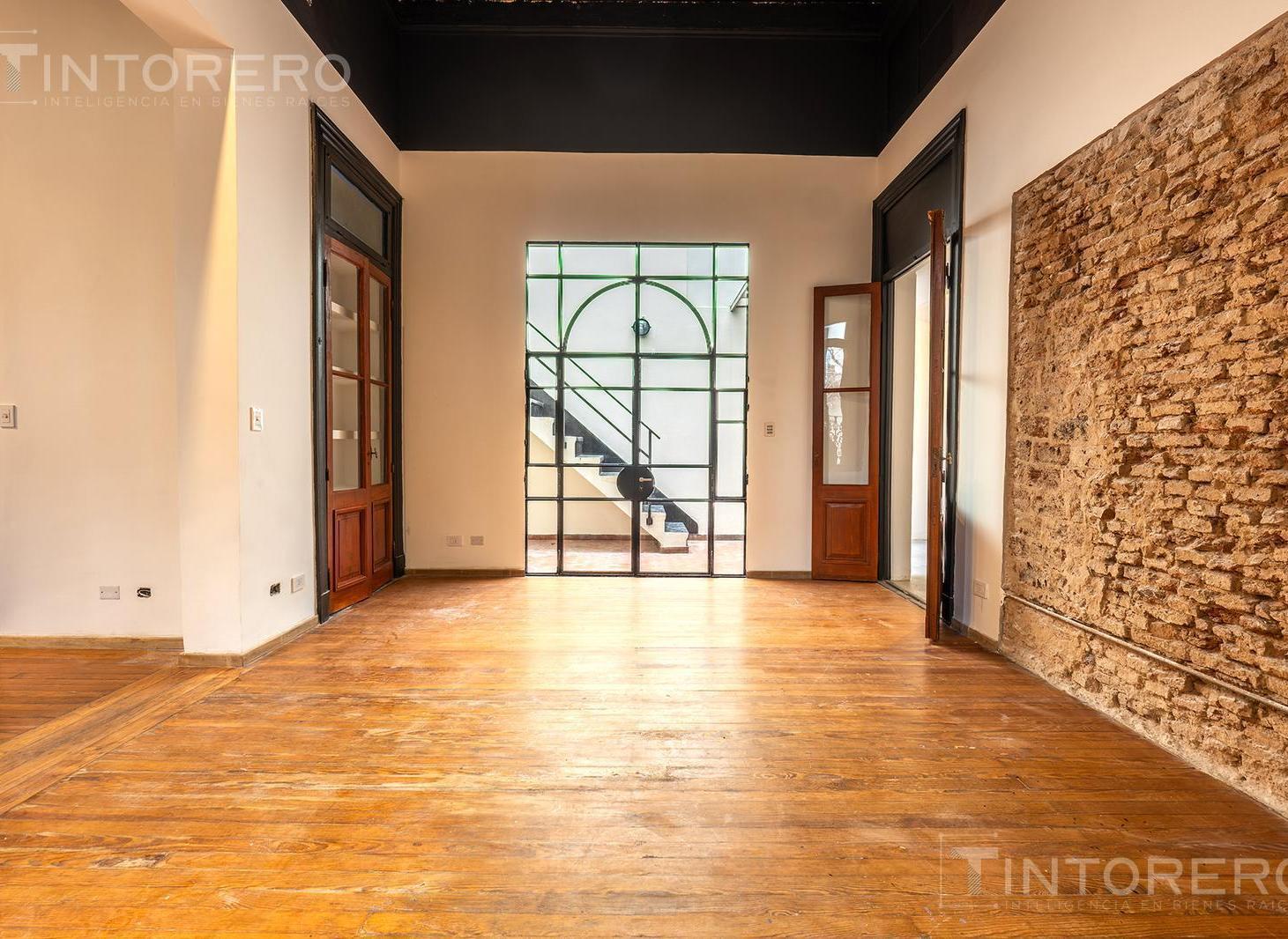 Foto de Casa con potencial de Local en Caballito. Amplia terraza, parrilla y, imagen 2