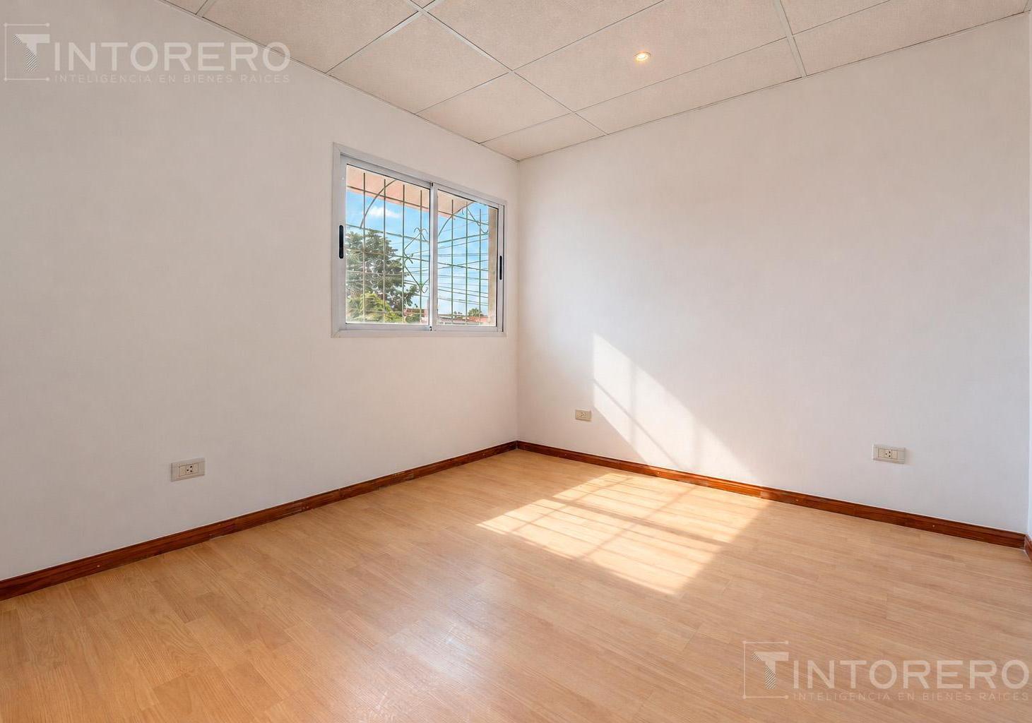 Foto de PH en venta de 3 ambientes con patio y cochera a estrenar en Aldo Bonzi, imagen 5