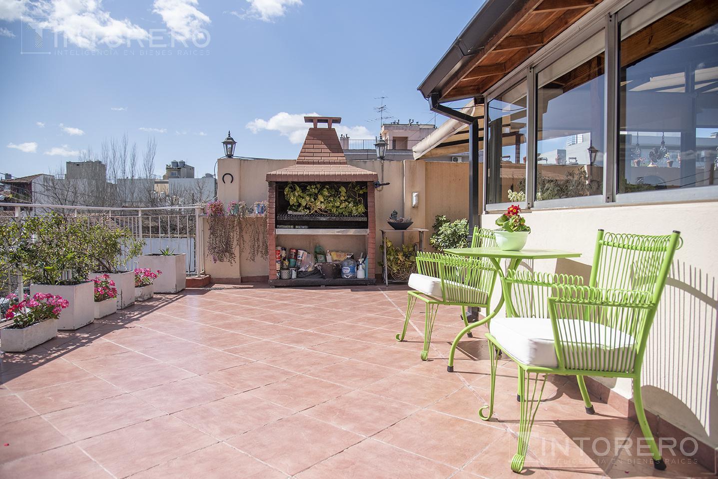 Foto de Alquiler Departamento 4 ambientes con Terraza Propia en Castelar Centro, imagen 2