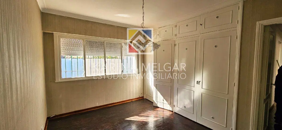 ALQUILER CASA DOS DORMITORIOS ESCRITORIO PILETA 5