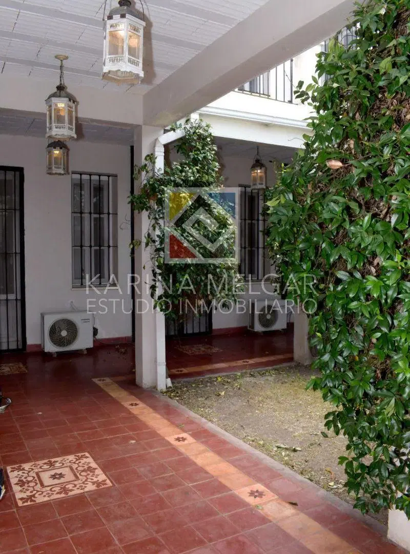 VENTA CASA CON COCHERA EN CHASCOMÚS 3