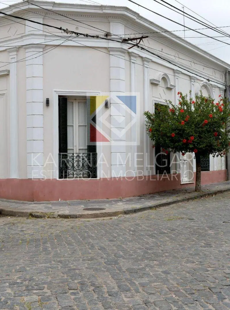 VENTA CASA CON COCHERA EN CHASCOMÚS 5