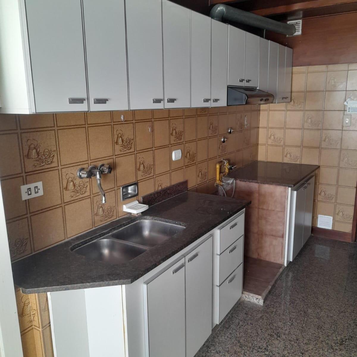 Casa en venta de 3 dormitorios c/ cochera en La Falda