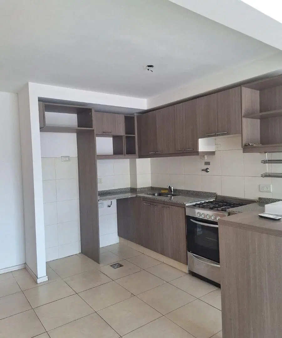 1 Ambiente Con Balcón 4