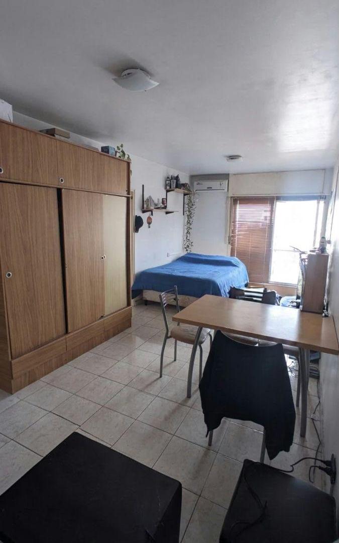 Foto de Departamento monoambiente en alquiler – Piso 13, luminoso y amueblado, imagen 2