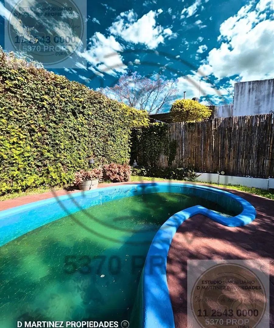 Casa Multifamiliar en VENTA (3 viviendas en block) 2