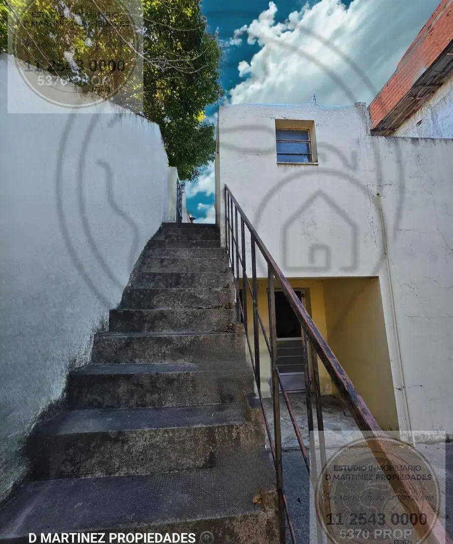 Casa para reciclar o demoler sobre lote de 300m2 en La Horqueta 2