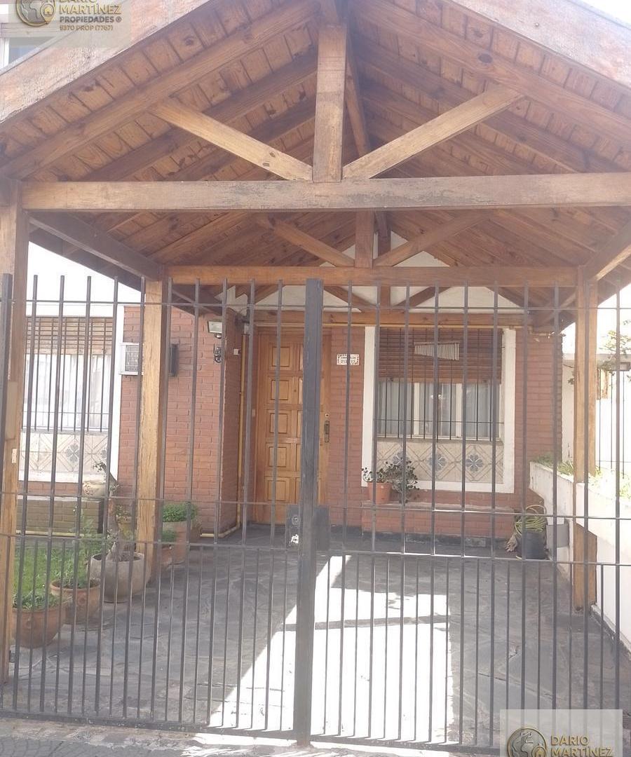 Foto de Casa 5 ambientes, 3 dormitorios, 2 baños, cochera y quincho, imagen 1