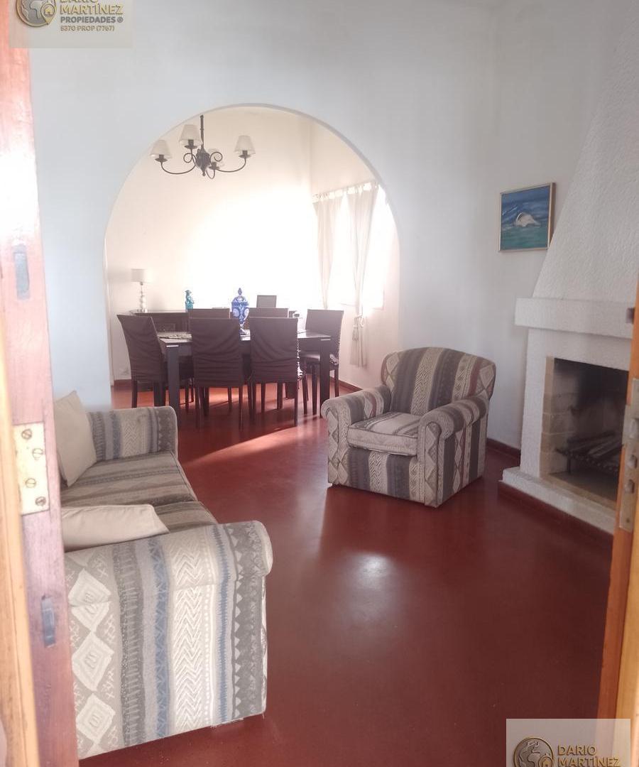 Foto de Casa 5 ambientes, 3 dormitorios, 2 baños, cochera y quincho, imagen 2