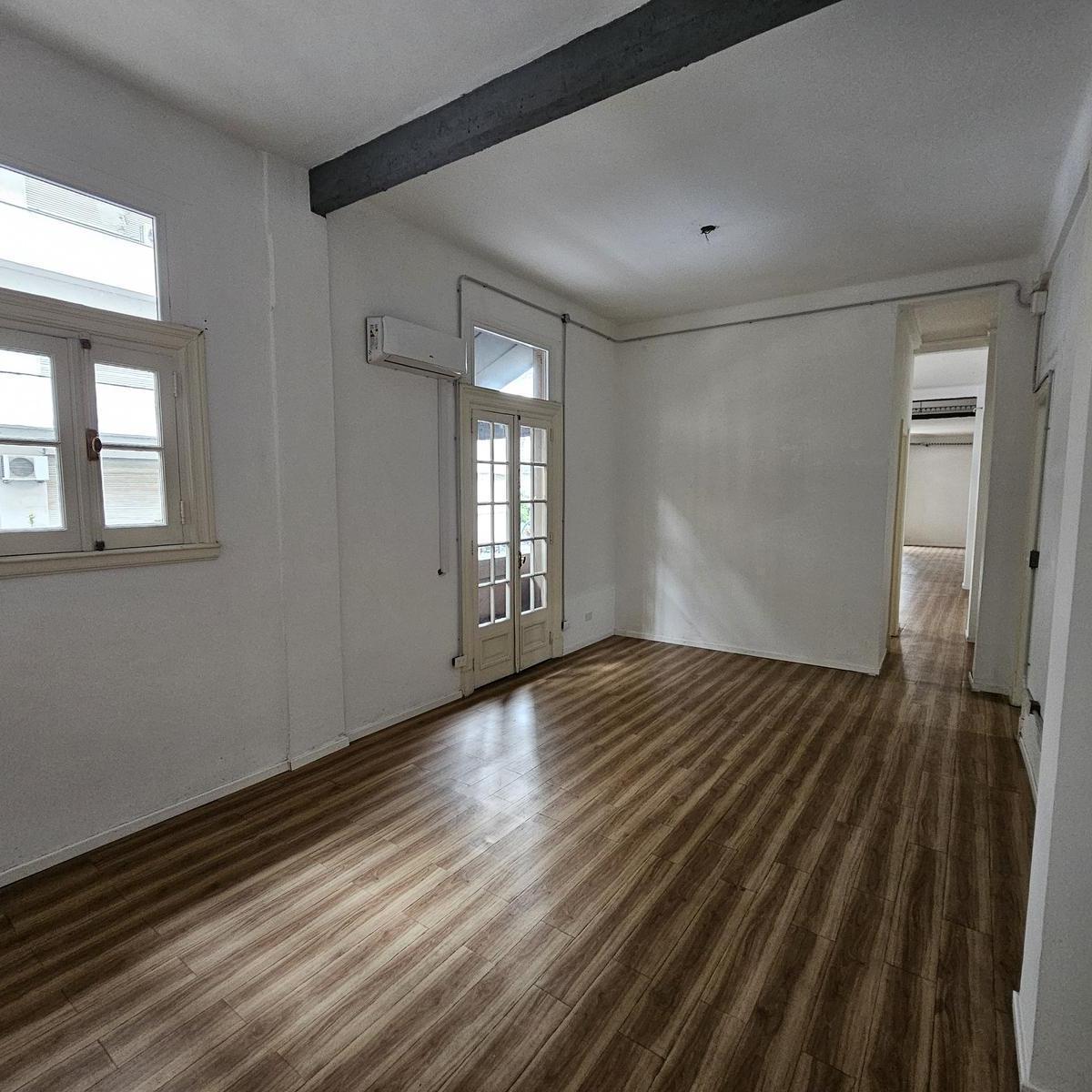 Oficina en Semipiso en Alquiler Recoleta - Av Santa Fe 1600 - Estilo Frances 2