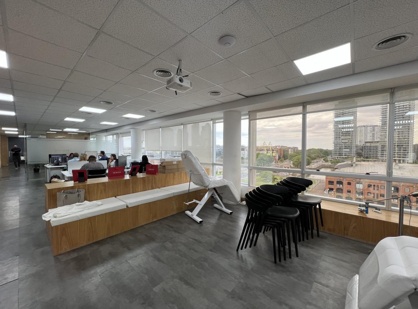 Oficina en alquiler Puerto Madero - Planta Libre - Huergo 900