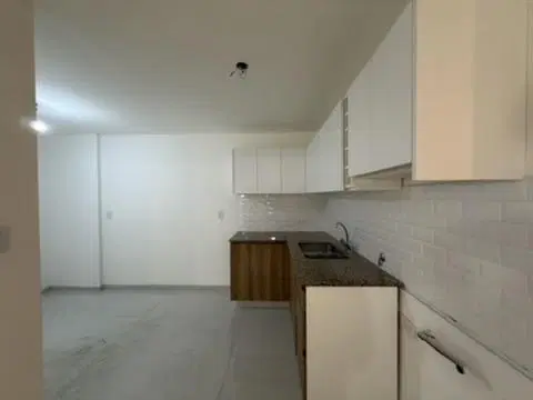 Departamento 4 ambientes reciclado en Recoleta - Junin 1100 2