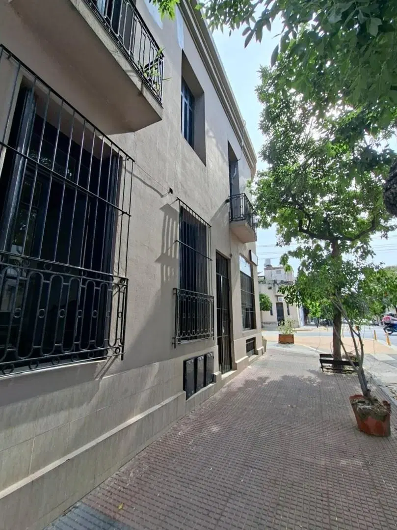 VENTA PH LOCAL Y VIVIENDA - BOEDO 2
