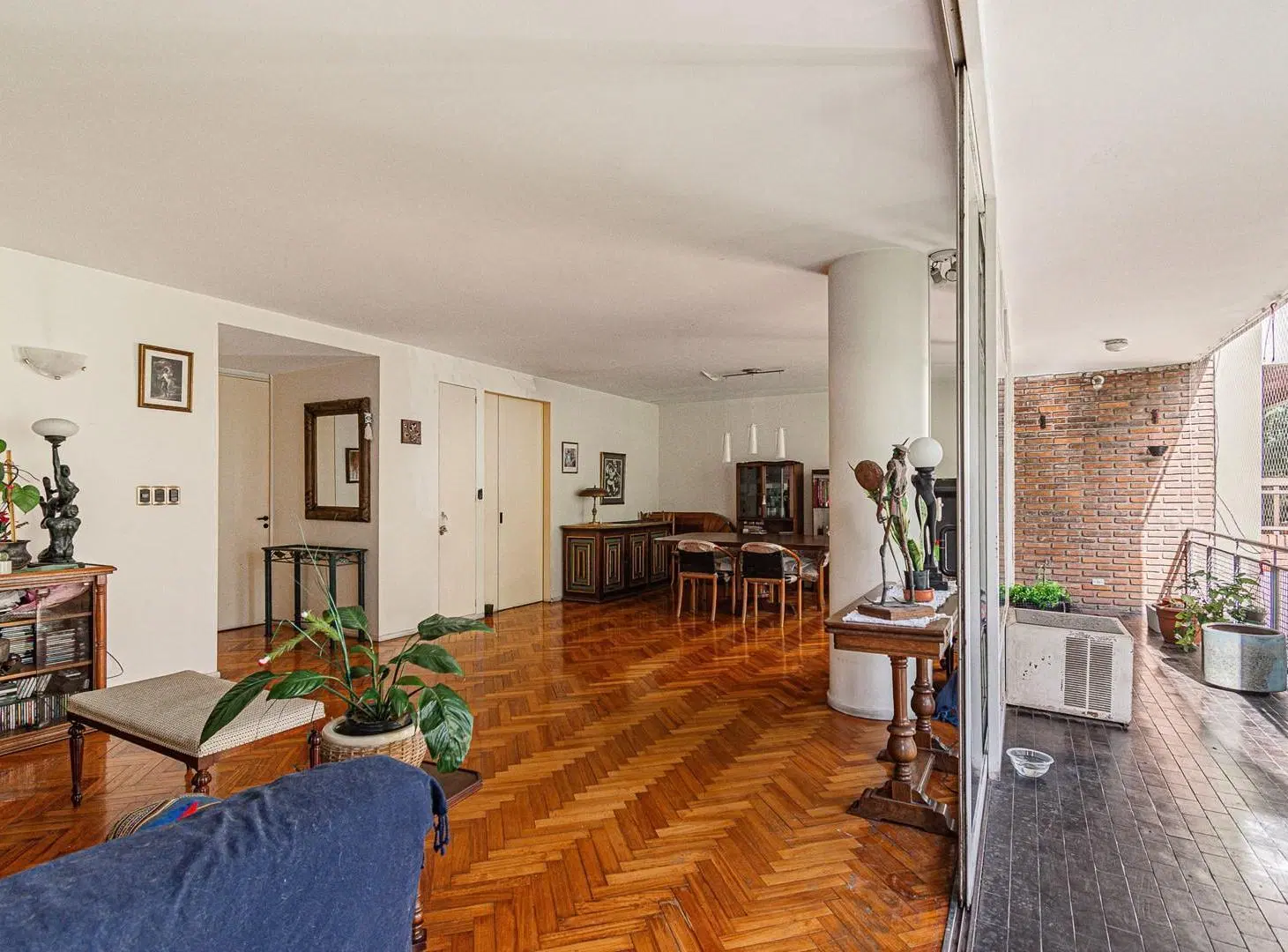 5 ambientes con cochera, piso alto, Belgrano, cochera, zona colegios. 5