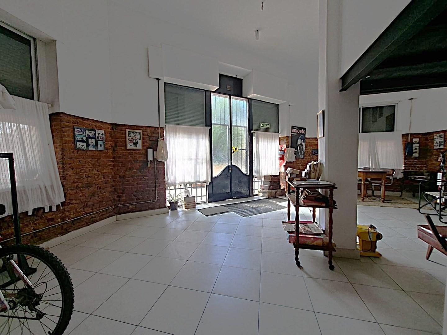 VENTA PH LOCAL Y VIVIENDA - BOEDO