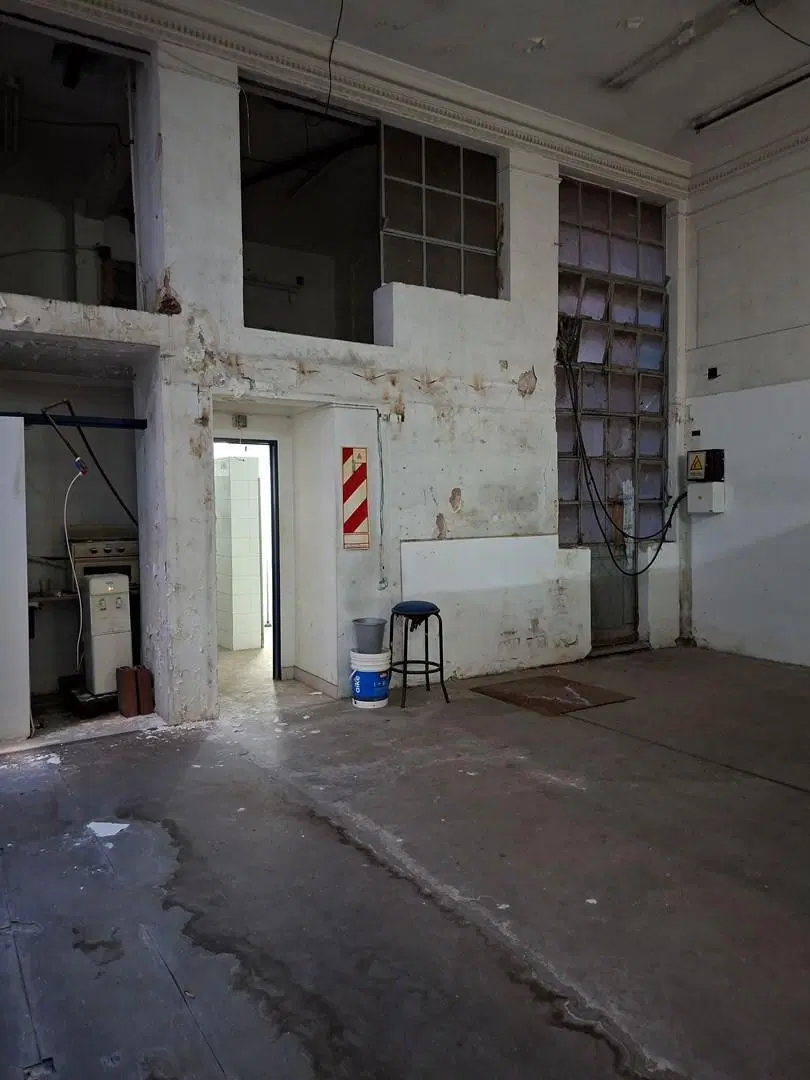 Edificio en Block, Entrada de camiones, 3 niveles, Congreso, Lote propio 3