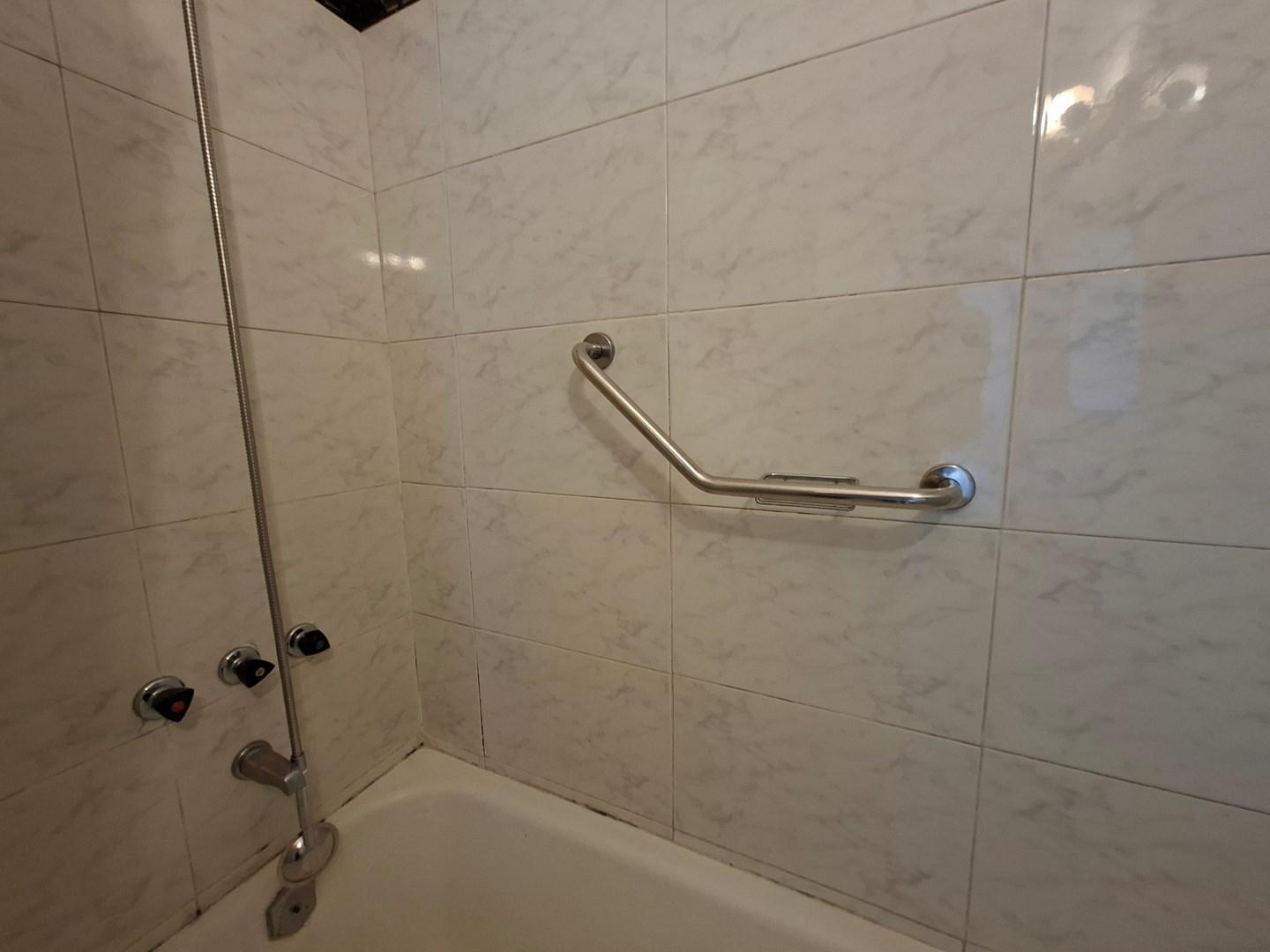 4 Ambientes, seguridad 24 hs, Piso alto, Muy luminoso. Recoleta