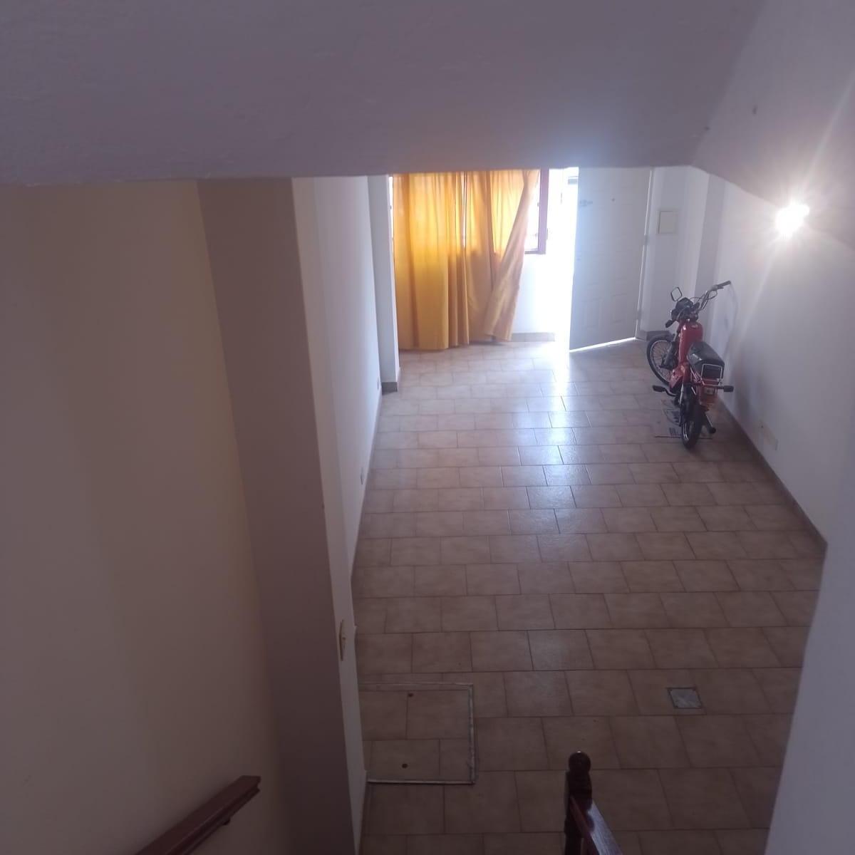 EN VENTA PH AL FRENTE 2 AMB CON PATIO EN HAEDO NORTE/ PALOMAR