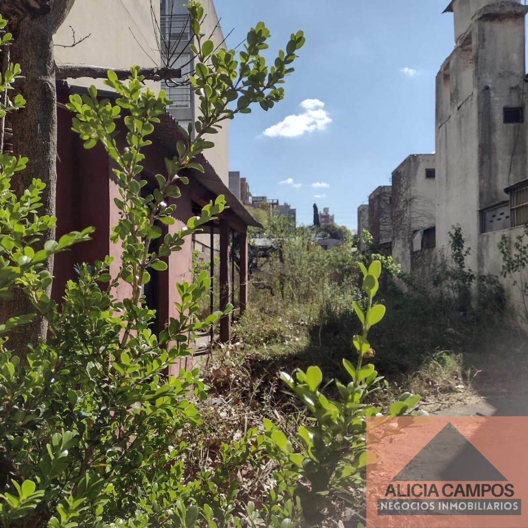 Lote en Venta en Inmejorable Zona de Morón 2