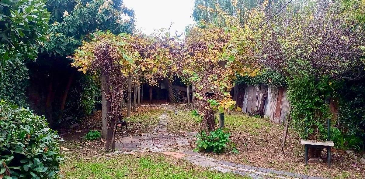 En Venta Casa Americana con Parque Garage y Terraza 4