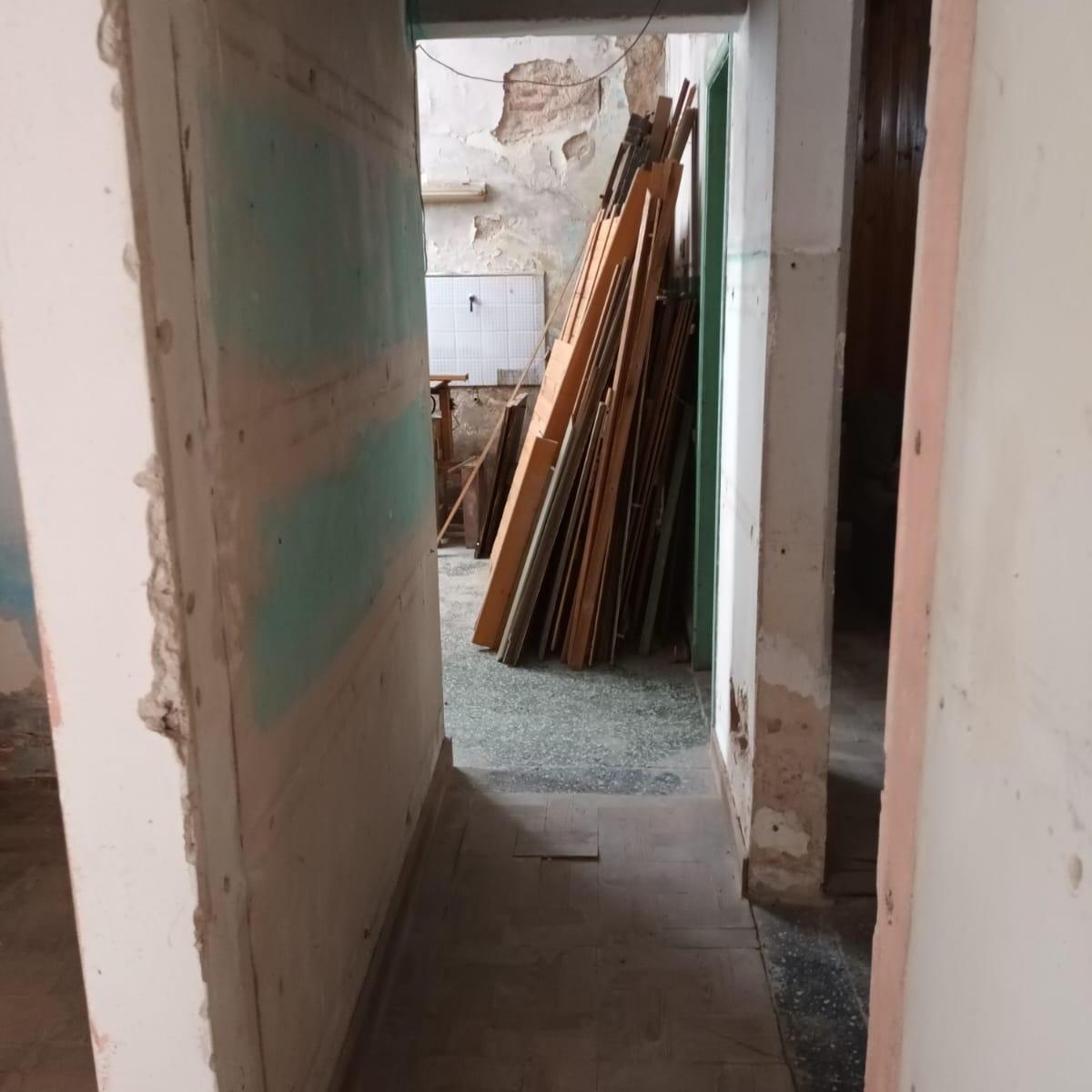 Venta PH 4 Amb Al Frente con Cochera y Jardin a Reciclar en Haedo 5