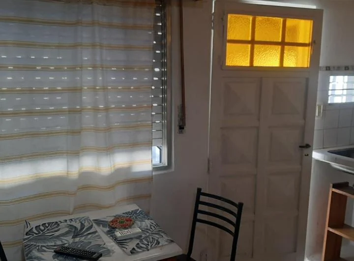 ALQUILER MONOAMBIENTE AMOBLADO EN MORÓN 2
