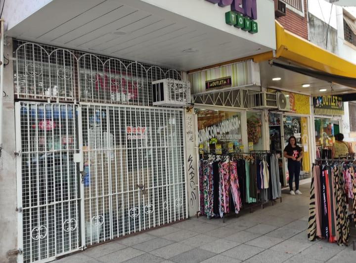 ALQUILER LOCAL COMERCIAL EN CENTRO DE RAMOS MEJIA  3