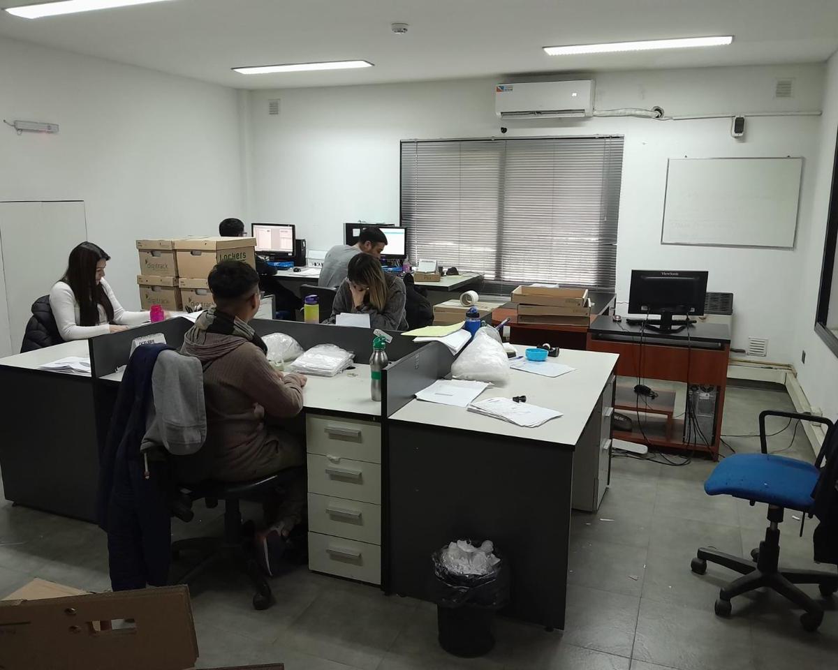 Excelente Deposito Galpon y Oficinas a 50 m Acceso Oeste - Impecable Estado 5