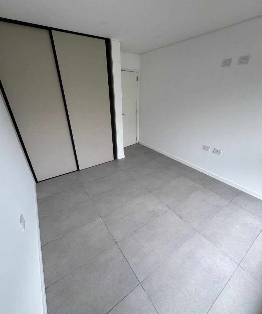 Foto de Departamento a Estrenar de 2 Dormitorios con Jardín Privado, Cochera |, imagen 3