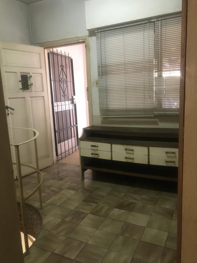 Foto de VENTA EXCELENTE PROPIEDAD 5 AMBIENTES CON GARAGE, imagen 3