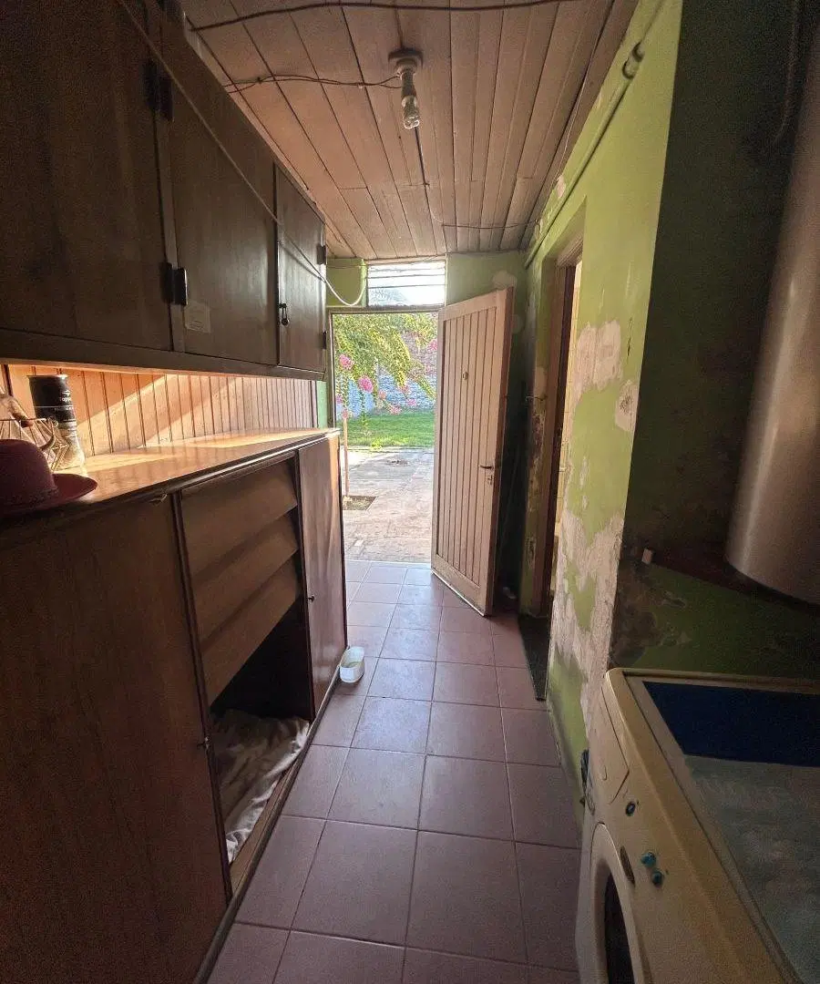 A LA VENTA - PROPIEDAD EN GRAN LOTE DE TERRENO - A REFACCIONAR 3