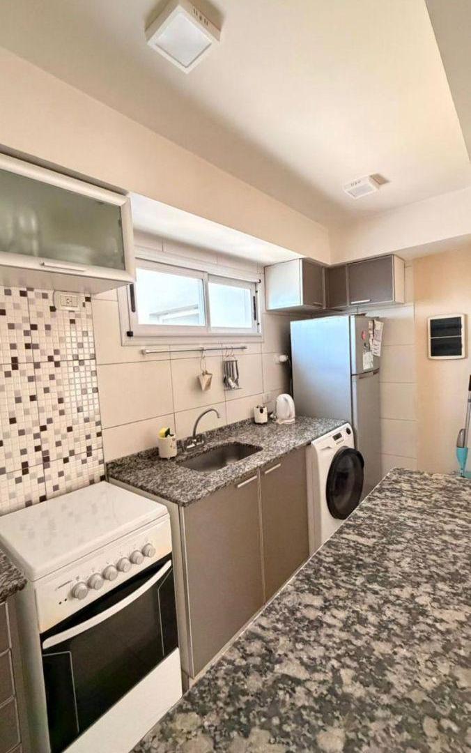 Foto de EN ALQUILER - SEMIPISO 2 AMB - EXCELENTE ZONA, imagen 1