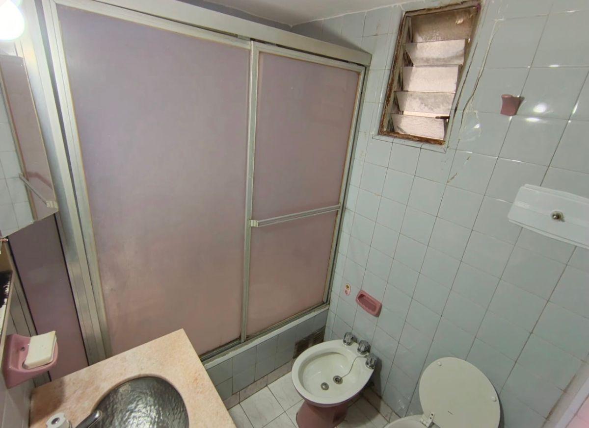 Foto de A LA VENTA - DEPARTAMENTO 2 AMBIENTES - INMEJORABLE ZONA - Expensas, imagen 4