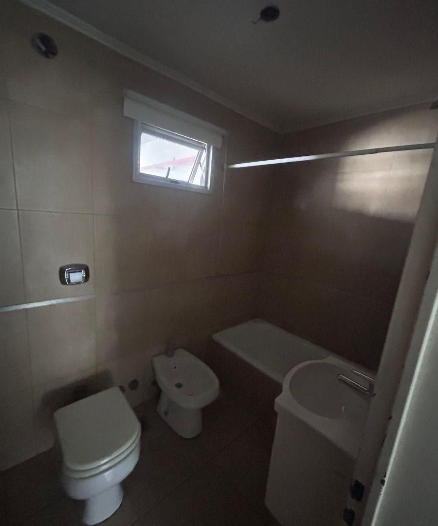Foto de EN ALQUILER - MONOAMBIENTE EN PLANTA BAJA, imagen 5