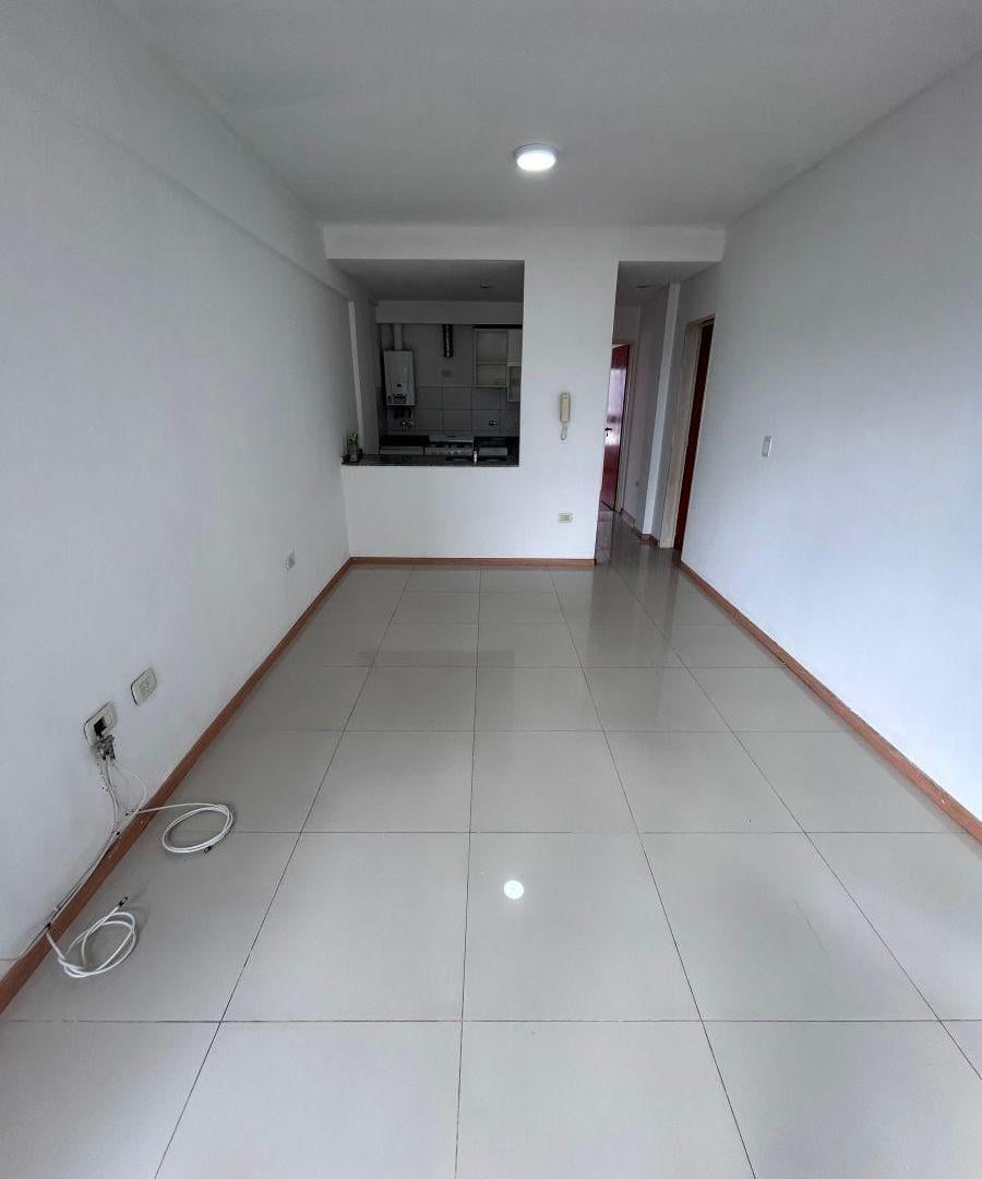 Foto de EN ALQUILER - SEMIPISO 2 AMBIENTES EN CONDOMINIO, imagen 2