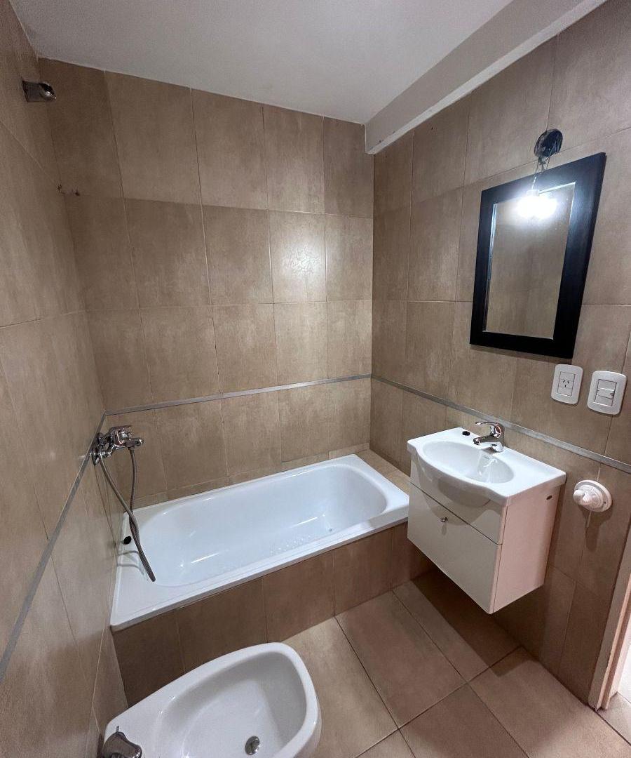 Foto de EN ALQUILER - SEMIPISO 2 AMBIENTES EN CONDOMINIO, imagen 5