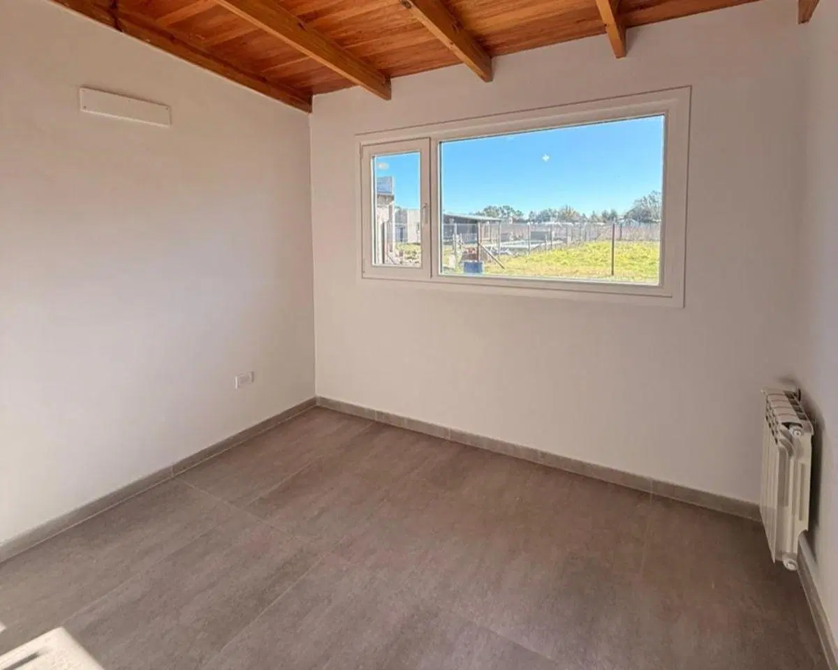 Casa a estrenar en Pedersen y La Merced, Tandil 2