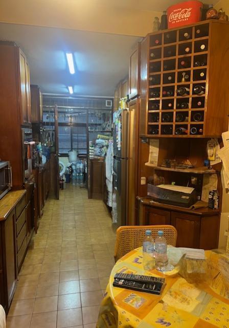 Muy Buen Semipiso de 4 Ambientes con Dependencia Al Frente. Cochera y Baulera. 3