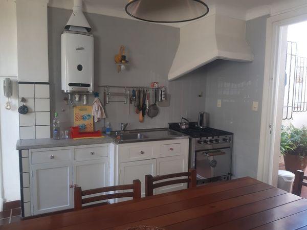CHALET DE 4 AMBIENTES SOBRE LOTE PROPIO COCHERA