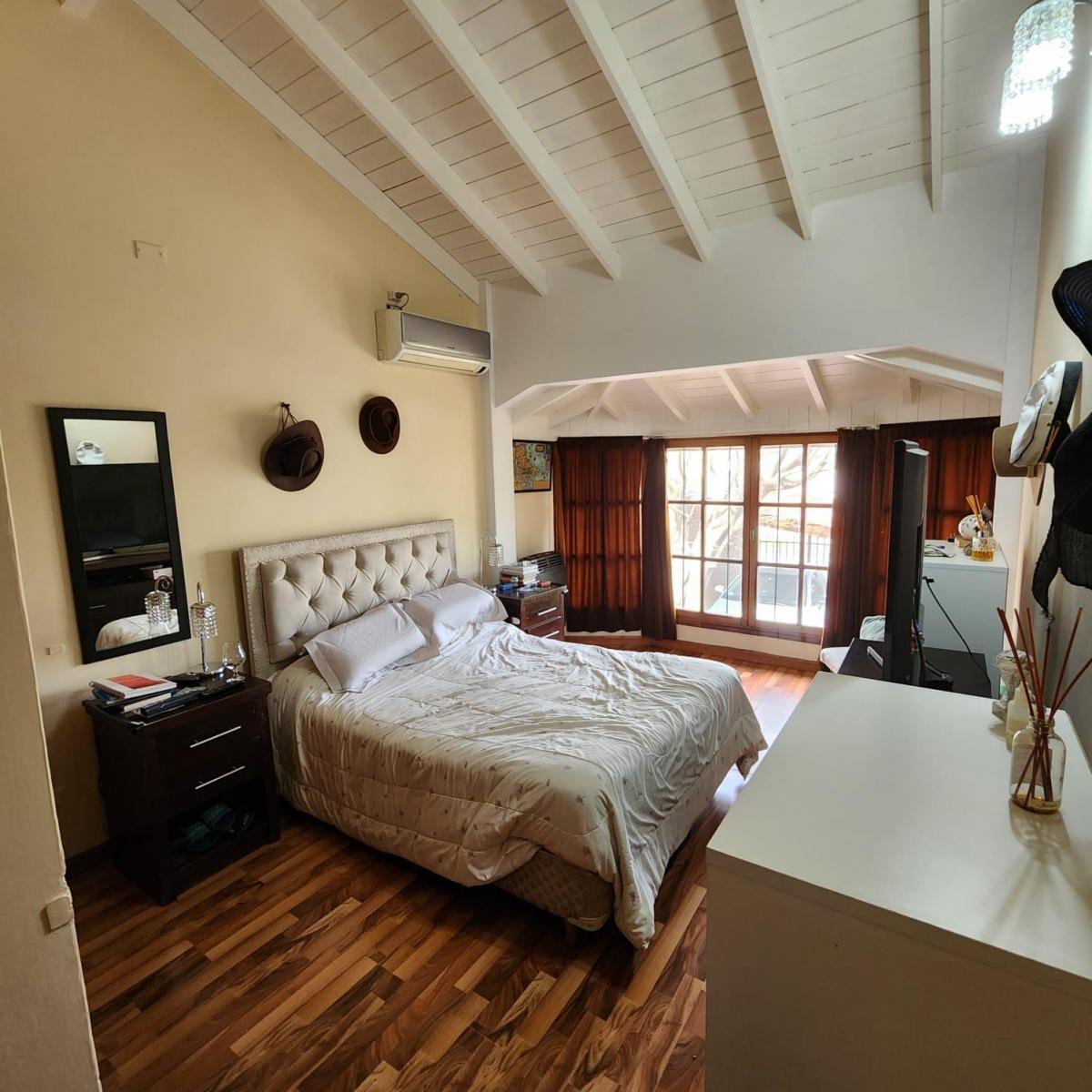 Chalet en venta de 3 dormitorios c/ cochera en Haedo