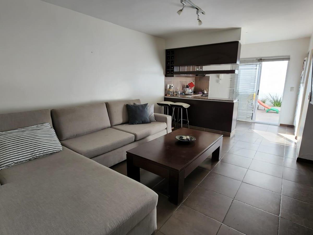 Foto de DUPLEX 3 AMBIENTES AL FRENTE APTO CREDITO INMEJORABLE ESTADO, imagen 3