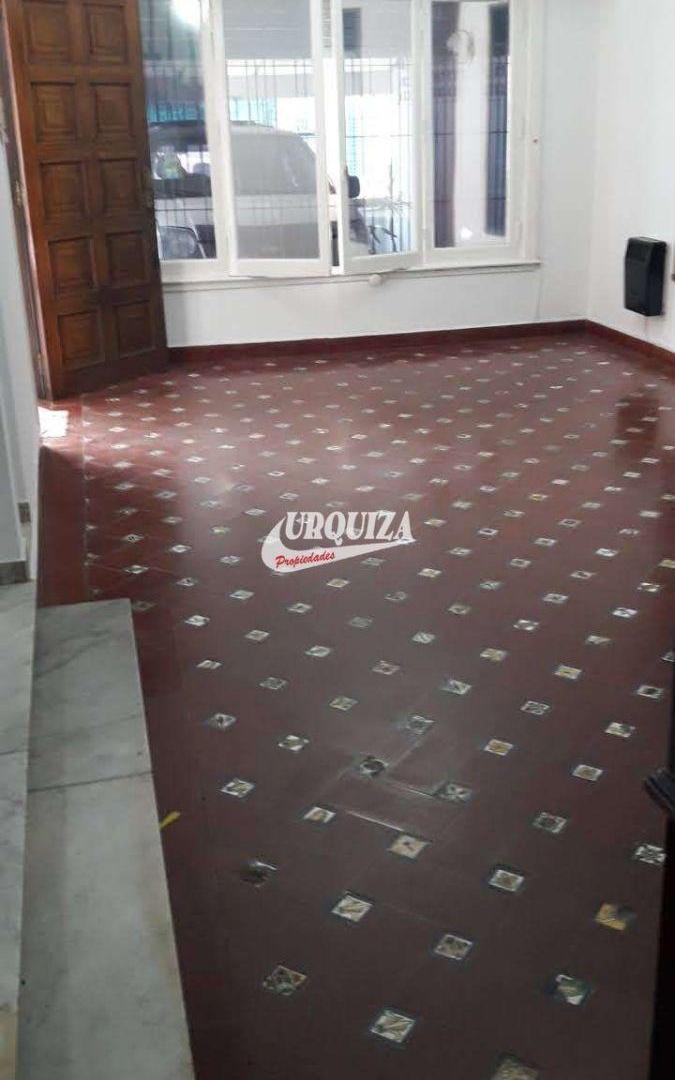Foto de Chalet en venta c/ cochera en San Justo, imagen 3