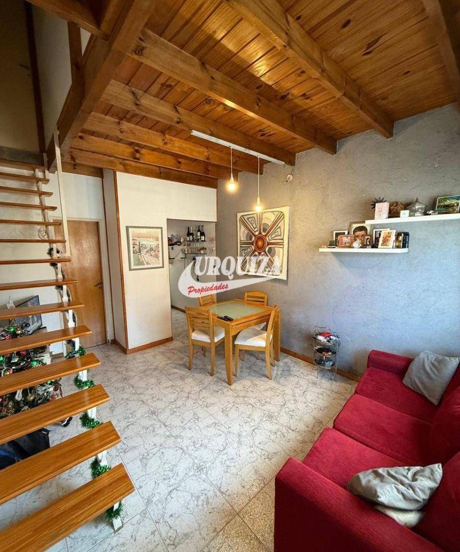 Foto de Dúplex en venta c/ cochera en Ramos Mejía, imagen 1