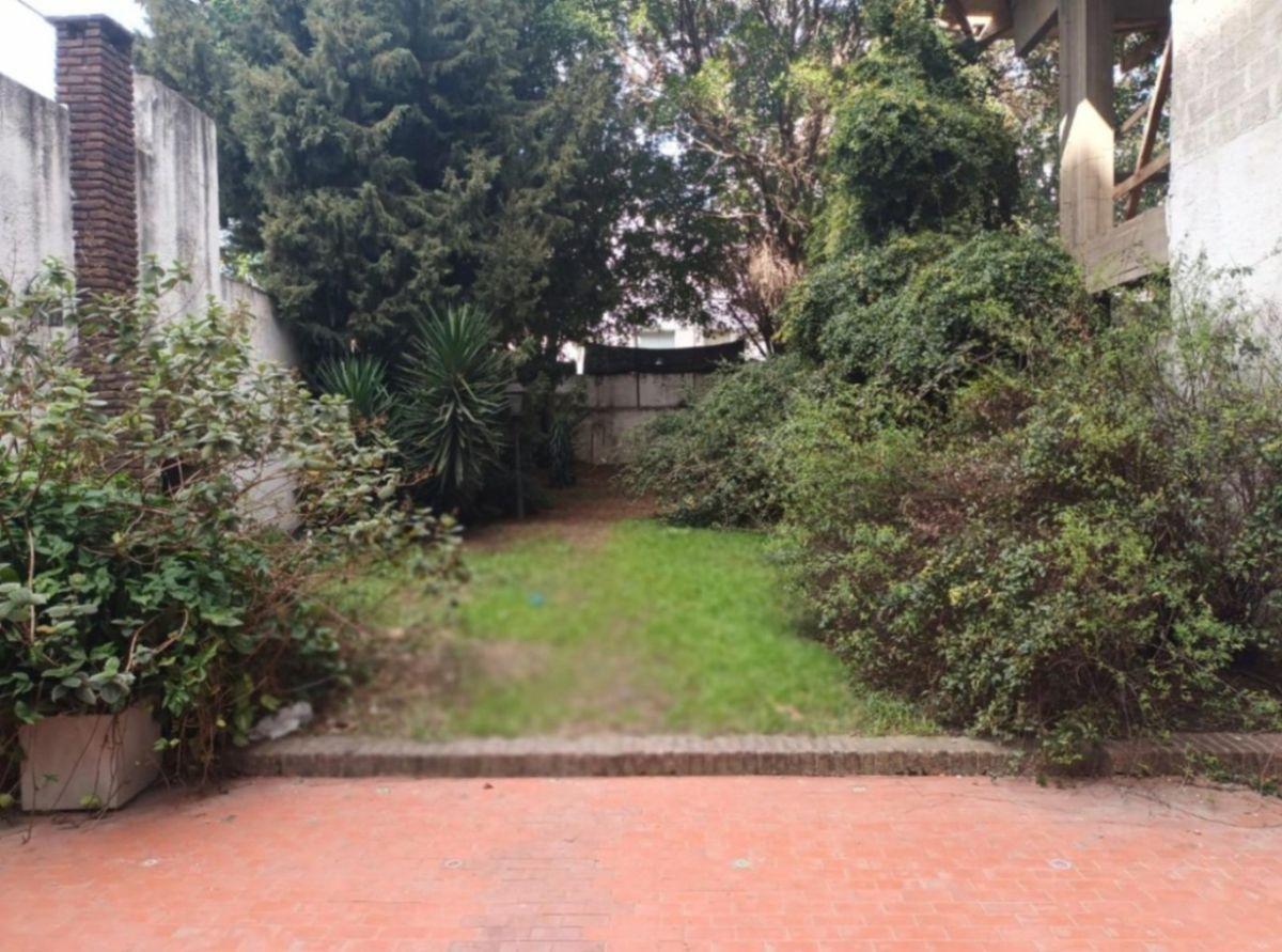 Terreno / Lote en venta de 381.04m2 ubicado en Ramos Mejía