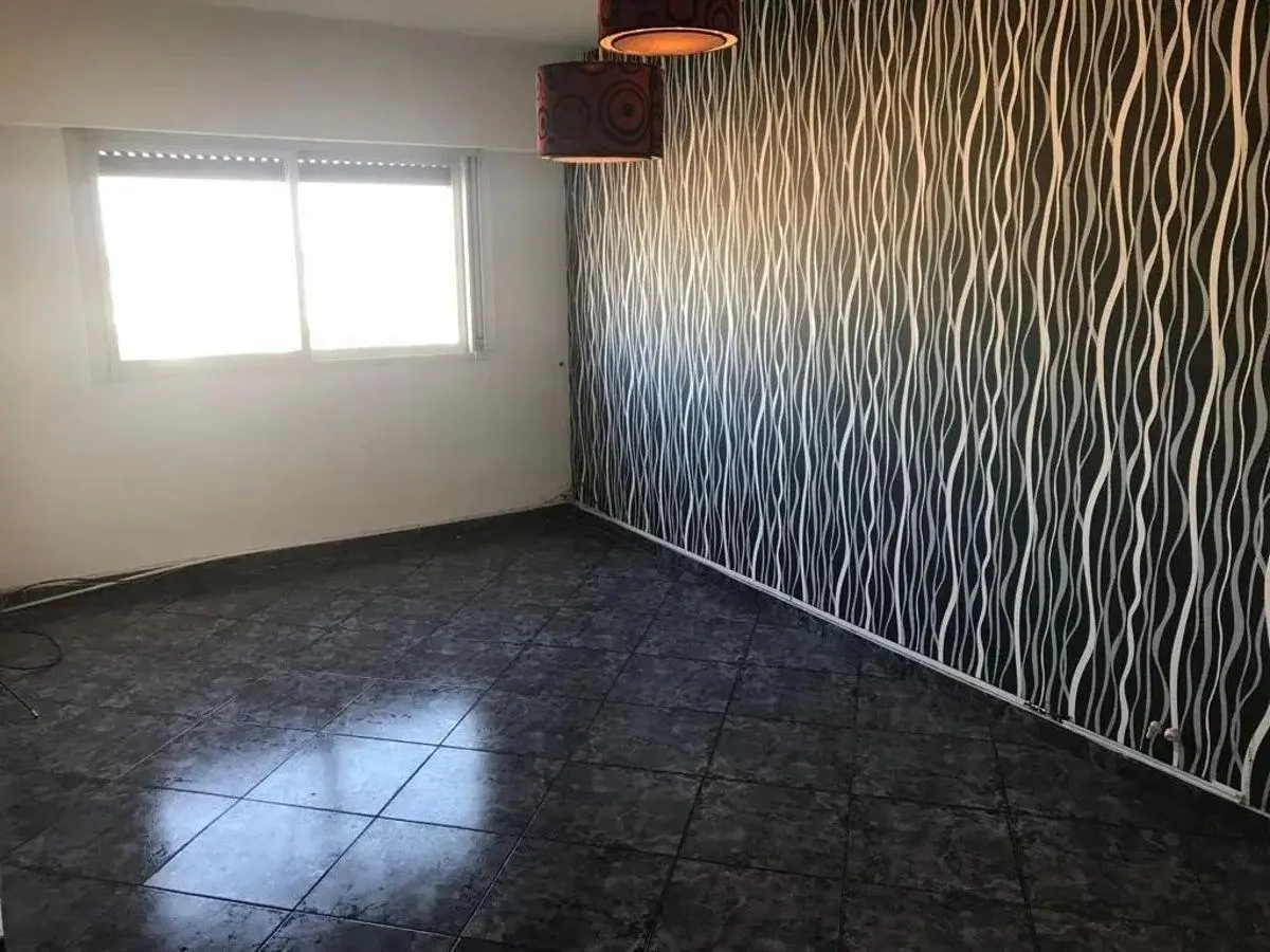VENTA DEPTO 3 AMBIENTES AL FRENTE CON BALCON EN RAMOS MEJIA 4